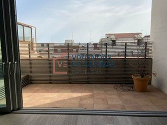 Foto 2 de Ático en venta en El Baix Guinardó de 3 habitaciones con terraza y balcón
