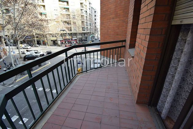 Foto 1 de Pis en venda a calle Viladomat de 4 habitacions amb terrassa i garatge