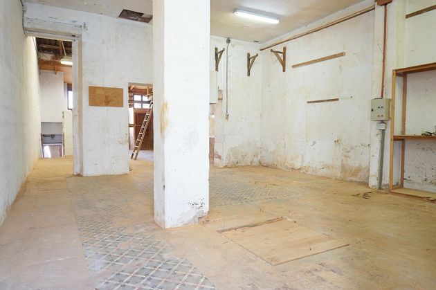 Foto 1 de Casa en venda a Ayuntamiento - El Salvador de 1 habitació i 175 m²