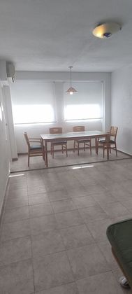 Foto 1 de Pis en lloguer a La Petxina de 3 habitacions amb mobles i aire acondicionat