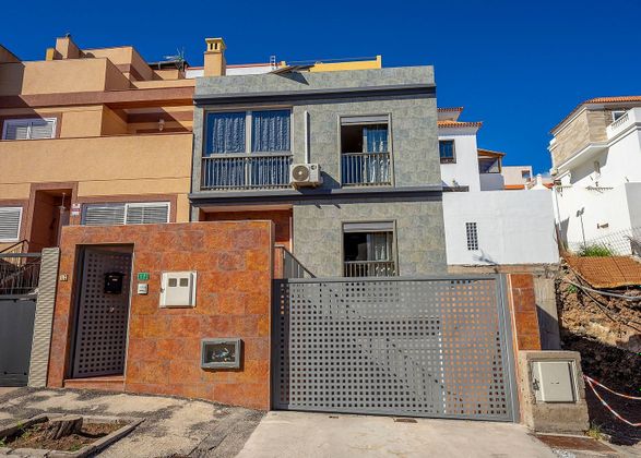 Foto 1 de Venta de casa en calle Alvaro Peña Ramos de 3 habitaciones con terraza y balcón