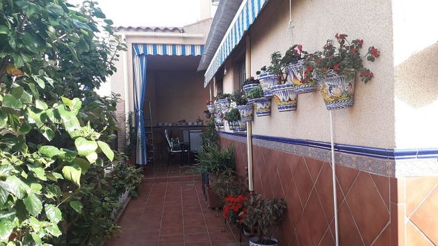 Foto 2 de Casa en venta en Zona Avda. Juan de Diego - Parque Municipal  de 4 habitaciones con terraza y jardín