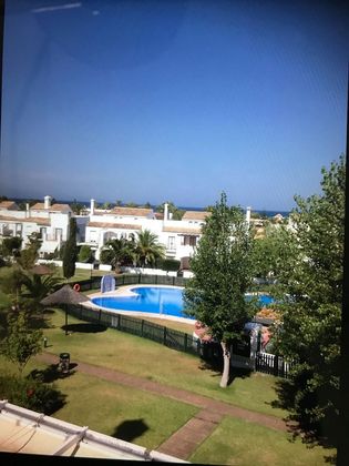 Foto 1 de Pis en venda a calle Atlanterra F de 3 habitacions amb terrassa i piscina