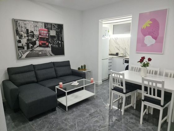 Foto 1 de Pis en venda a calle De Farnés de 3 habitacions i 70 m²