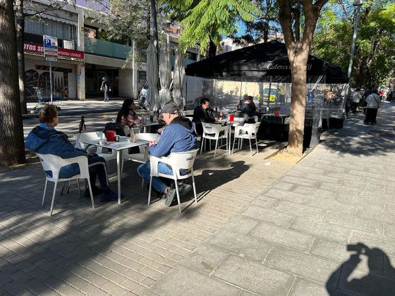 Foto 2 de Traspàs local a calle De Les Corts amb terrassa