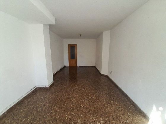 Foto 2 de Venta de piso en Algemesí de 3 habitaciones con garaje y ascensor