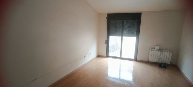 Foto 2 de Piso en venta en Manlleu de 2 habitaciones con ascensor