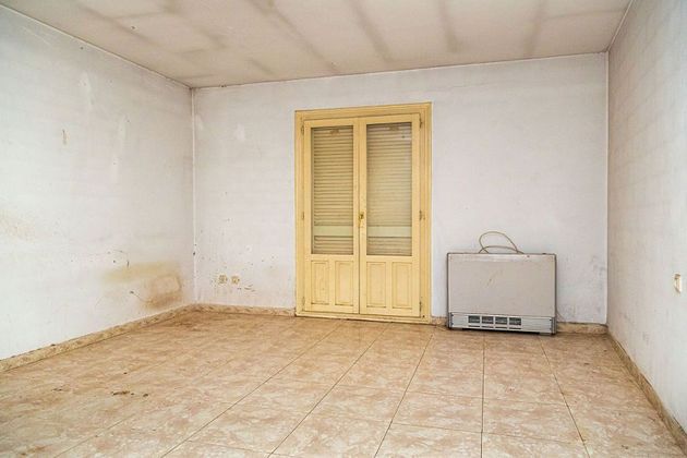 Foto 2 de Casa en venda a Cariñena de 3 habitacions i 140 m²