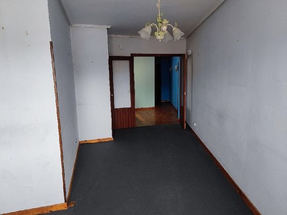 Foto 2 de Pis en venda a Colindres de 4 habitacions i 103 m²