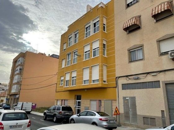 Foto 1 de Pis en venda a Torrellano de 3 habitacions amb ascensor