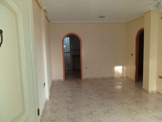 Foto 2 de Venta de piso en Campos de Golf - Villa Martin - Los Dolses de 2 habitaciones con terraza