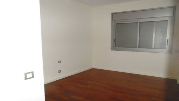 Foto 2 de Venta de casa en Alella de 4 habitaciones con aire acondicionado