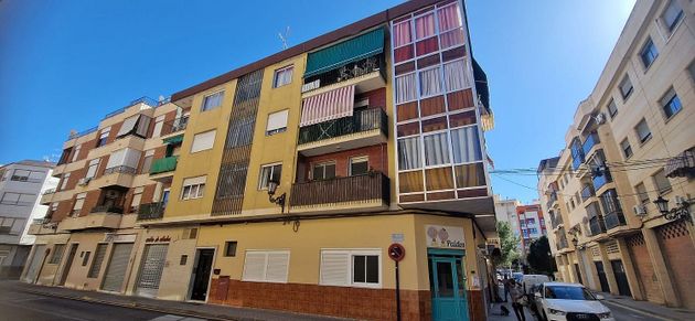 Foto 1 de Pis en venda a Orihuela ciudad de 2 habitacions amb aire acondicionat