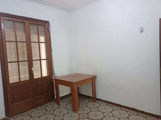 Foto 2 de Venta de piso en El Raval de 3 habitaciones y 60 m²