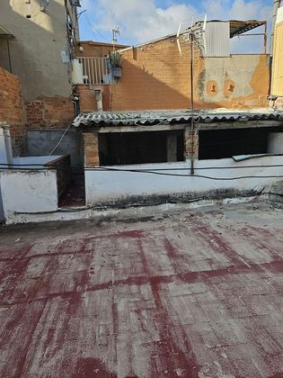 Foto 1 de Venta de chalet en La Geltrú de 3 habitaciones con terraza
