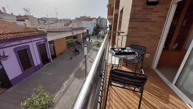 Foto 2 de Pis en lloguer a Centre - Pineda de Mar de 2 habitacions amb terrassa i mobles