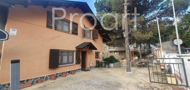 Foto 1 de Casa rural en venda a Vallgorguina de 4 habitacions amb garatge i balcó