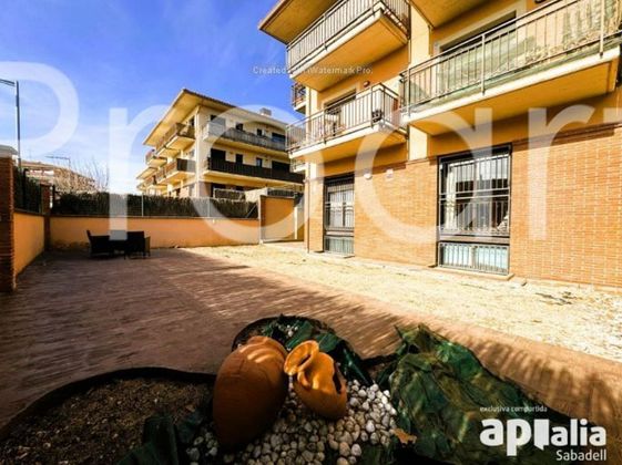 Foto 1 de Piso en venta en Santa Eulàlia de Ronçana de 4 habitaciones con terraza y garaje