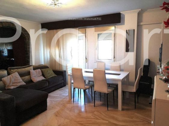 Foto 2 de Pis en venda a L'Hostal - Lledoner de 3 habitacions amb balcó i calefacció