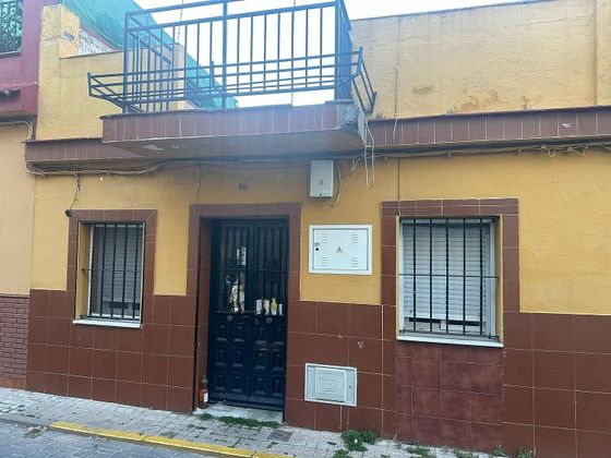Foto 1 de Casa en venda a La Plata de 3 habitacions amb calefacció