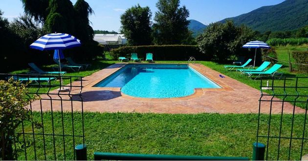 Foto 2 de Casa rural en venda a Cellera de Ter, La de 10 habitacions amb terrassa i piscina