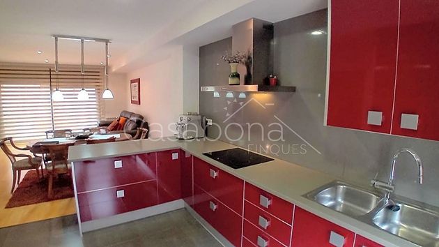 Foto 1 de Venta de casa en Estadi-Horta Vermella-Santa Anna de 3 habitaciones con garaje y jardín