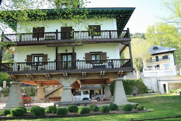 Foto 2 de Xalet en venda a Miraflores de la Sierra de 7 habitacions amb terrassa i garatge