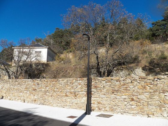 Foto 2 de Xalet en venda a Miraflores de la Sierra de 2 habitacions amb jardí