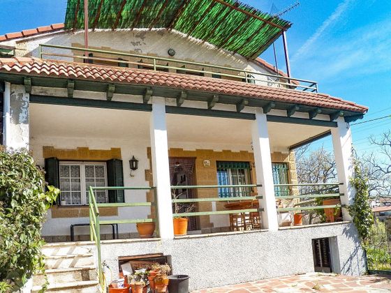 Foto 1 de Chalet en venta en Miraflores de la Sierra de 6 habitaciones con terraza