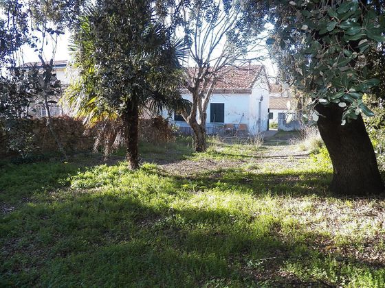 Foto 2 de Casa en venta en Miraflores de la Sierra de 3 habitaciones con jardín y calefacción