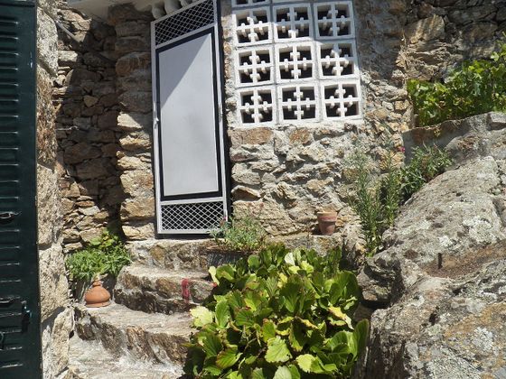 Foto 2 de Chalet en venta en Miraflores de la Sierra de 3 habitaciones con terraza y piscina