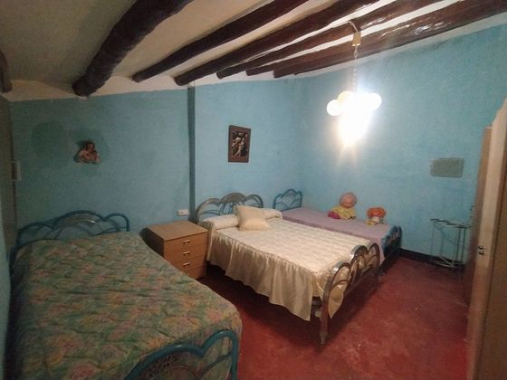Foto 2 de Venta de casa en Lumpiaque de 3 habitaciones con terraza