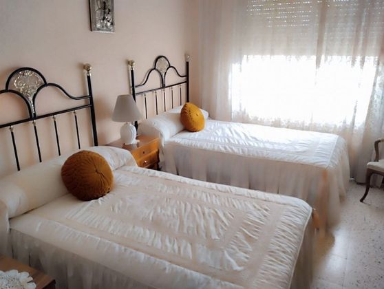 Foto 2 de Piso en venta en Calatayud de 3 habitaciones con terraza y calefacción