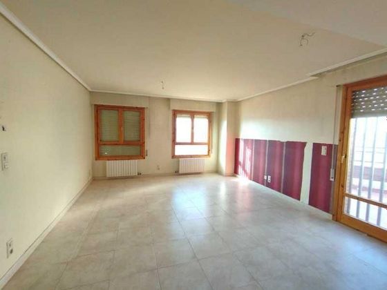 Foto 2 de Casa en venda a Villarrapa - Garrapinillos de 4 habitacions amb terrassa i garatge
