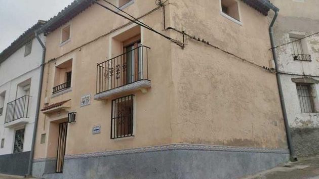 Foto 1 de Casa en venda a Belmonte de Gracián de 4 habitacions amb terrassa i garatge