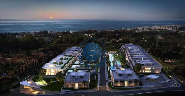 Foto 1 de Pis en venda a Lomas de Marbella Club - Puente Romano de 5 habitacions amb terrassa i piscina