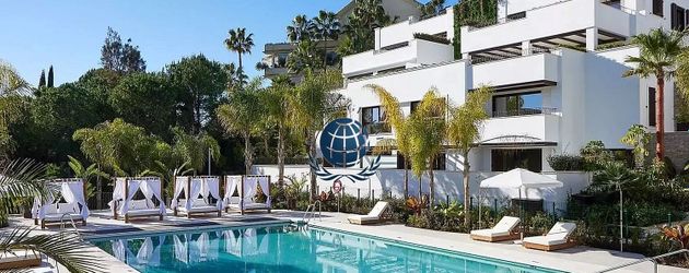 Foto 2 de Pis en venda a Lomas de Marbella Club - Puente Romano de 4 habitacions amb terrassa i piscina