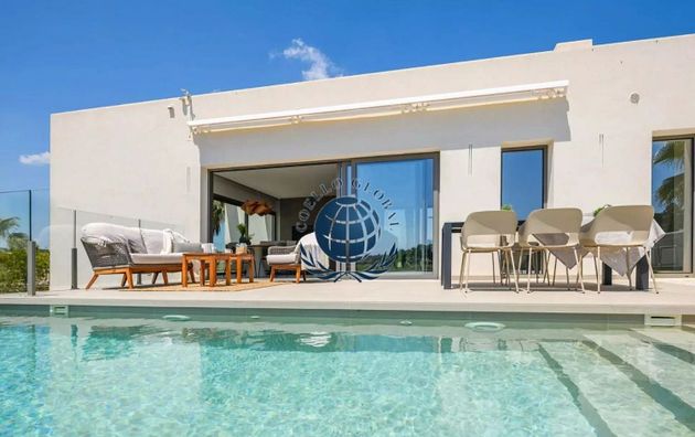 Foto 2 de Xalet en venda a Pinar de Campoverde de 3 habitacions amb terrassa i piscina