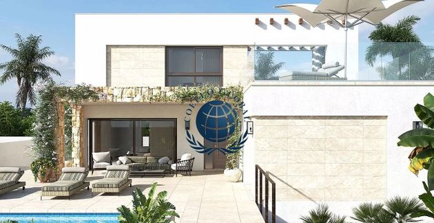 Foto 2 de Xalet en venda a Ciudad Quesada de 3 habitacions amb terrassa i piscina
