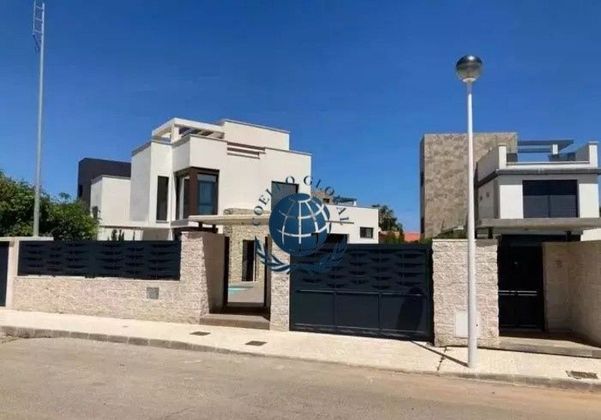 Foto 2 de Casa adosada en venta en Playa Honda - Playa Paraíso de 3 habitaciones con terraza y piscina