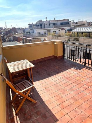 Foto 1 de Pis en lloguer a calle Major de Sarrià de 2 habitacions amb terrassa i balcó