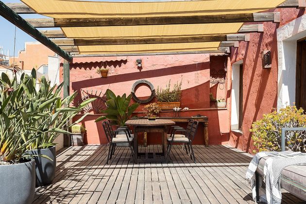 Foto 1 de Àtic en venda a calle De Montcada de 2 habitacions amb terrassa i aire acondicionat