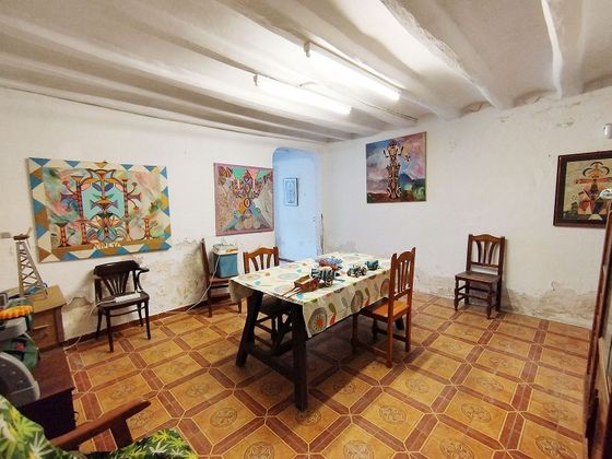 Foto 2 de Casa adossada en venda a Centre - Prat de Llobregat, El de 5 habitacions amb terrassa i jardí