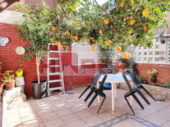 Foto 2 de Casa en venda a Plaça Catalunya de 4 habitacions amb terrassa i aire acondicionat