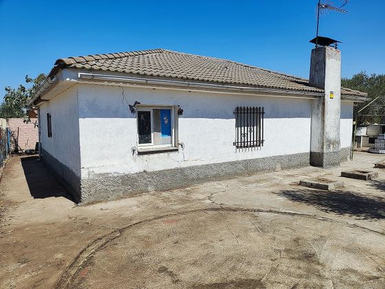 Foto 2 de Xalet en venda a Fuensalida de 3 habitacions amb terrassa i garatge