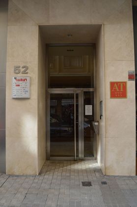 Foto 1 de Oficina en alquiler en calle Paulino Caballero con aire acondicionado y ascensor