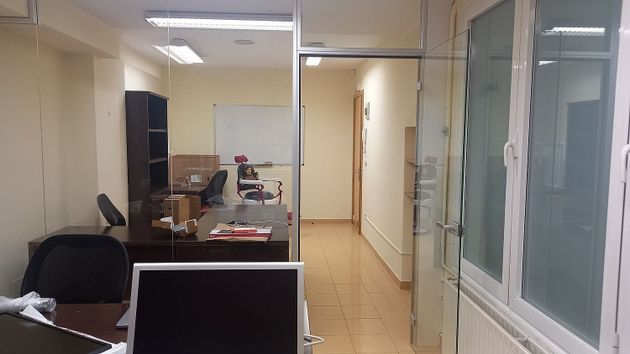 Foto 1 de Oficina en lloguer a calle Paulino Caballero amb aire acondicionat i ascensor