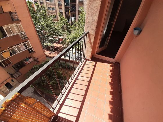 Foto 2 de Pis en venda a Artigas - Llefià de 3 habitacions amb balcó i ascensor