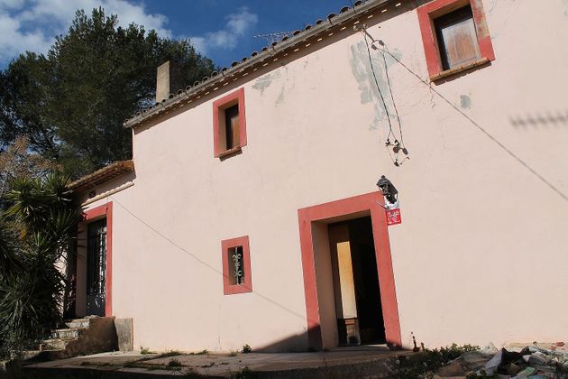 Foto 2 de Casa rural en venda a calle Diseminat de 5 habitacions amb terrassa i piscina
