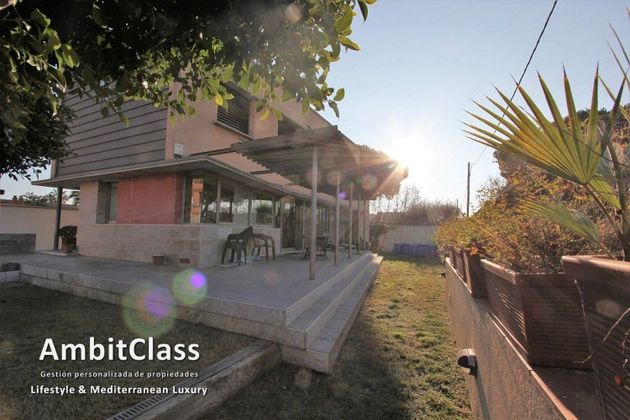 Foto 2 de Xalet en venda a Vilassar de Mar de 4 habitacions amb terrassa i piscina